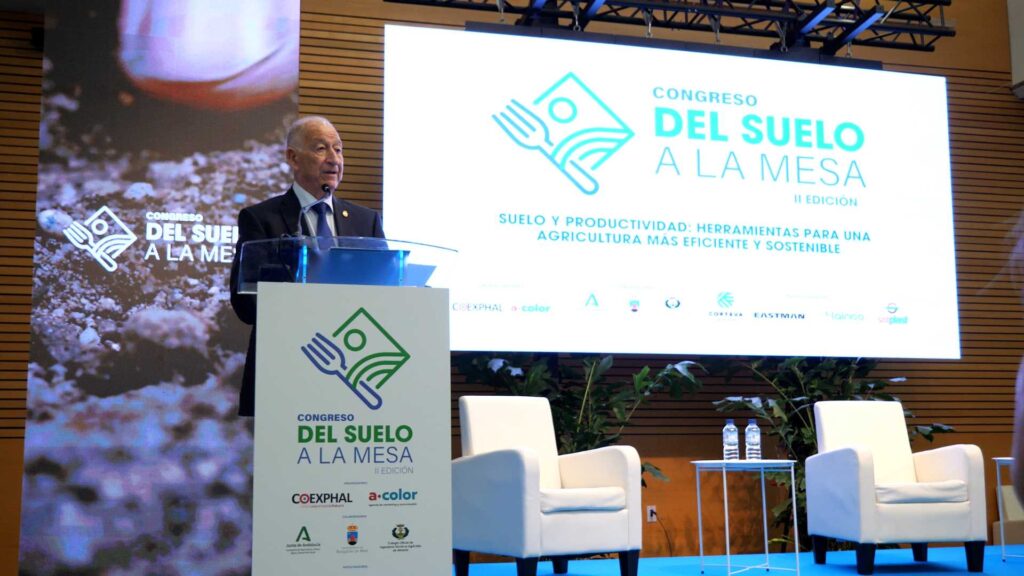 Congreso “Del suelo a la mesa” en el Palacio de Congresos de Roquetas de Mar